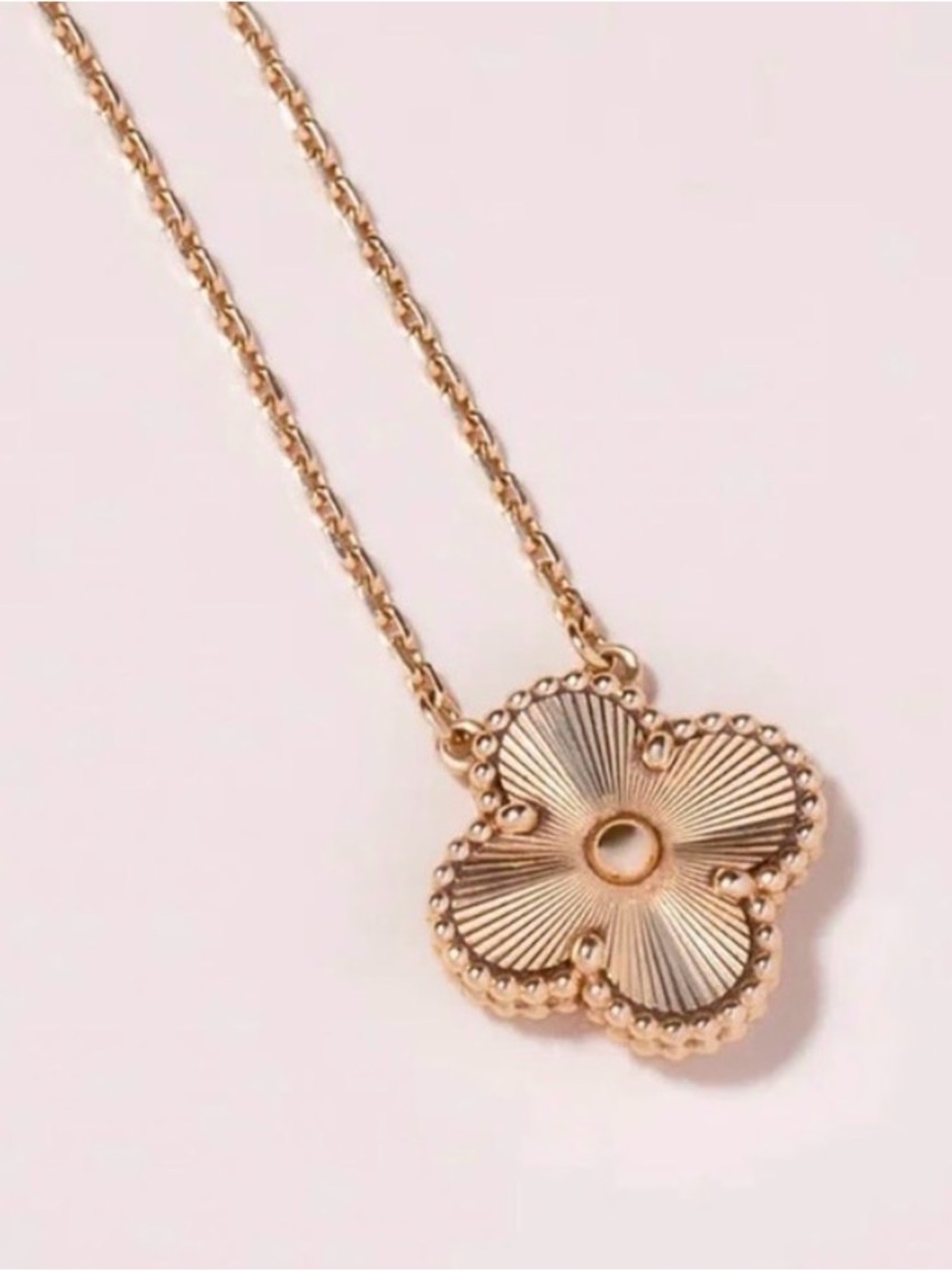Rose Gold Floral Flower Pendant Necklace Brand New